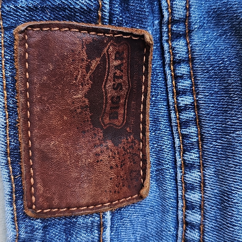 Big Star Low Rise Fit Dark Blue Jean Shorts - Picture 3 of 14